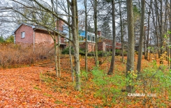 180 Woodland Acres Cres